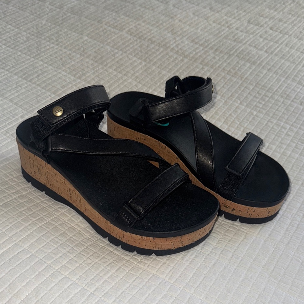 Reef Black Women's Platform Sandals - Picture 3 of 7